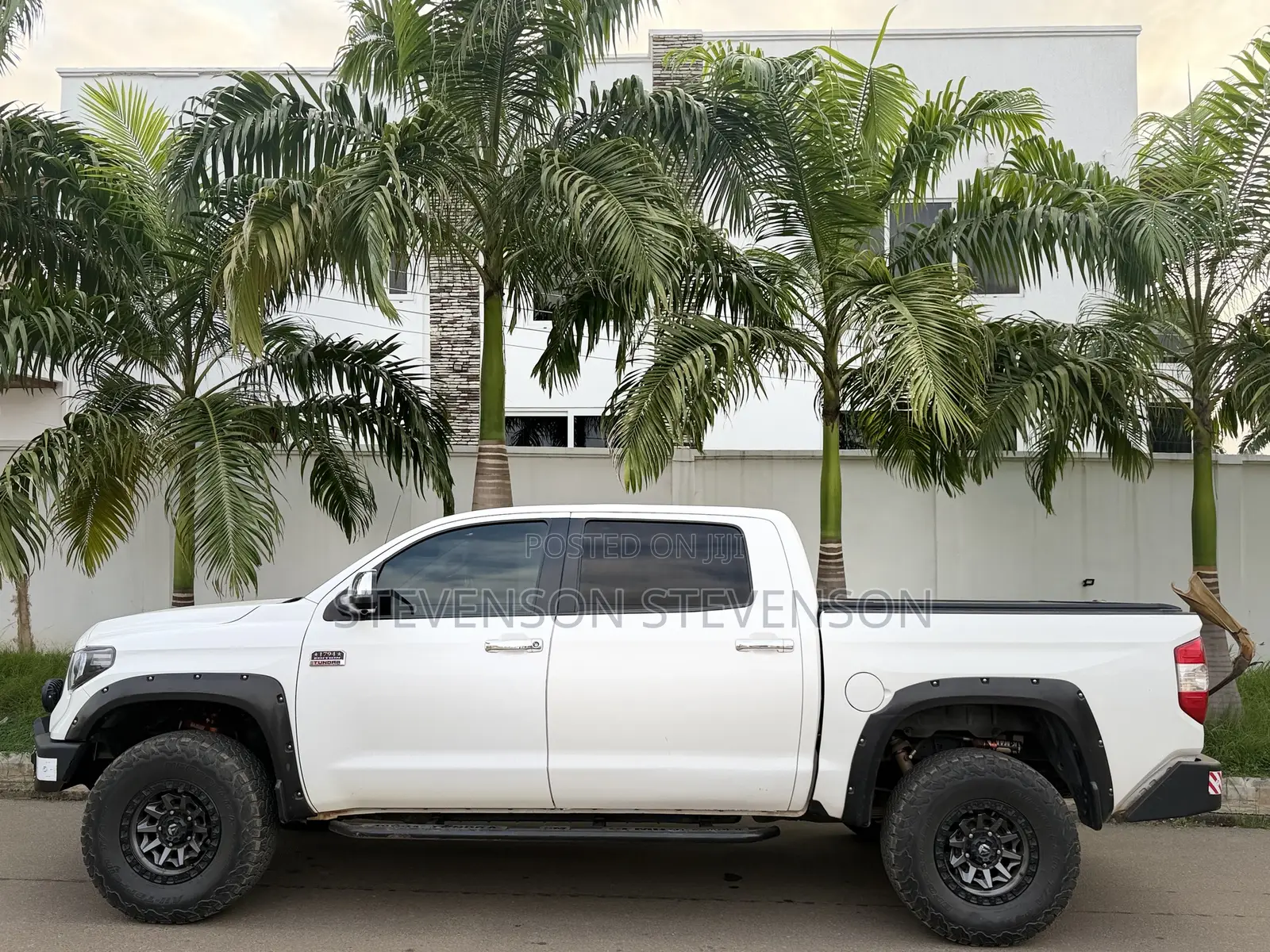 Toyota Tundra 2017 White