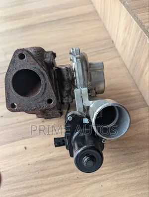 Toyota Land Cruiser 3.0L Turbocharger (17201-30100 )