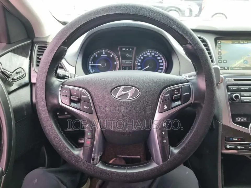 Hyundai Grandeur 2016 Black