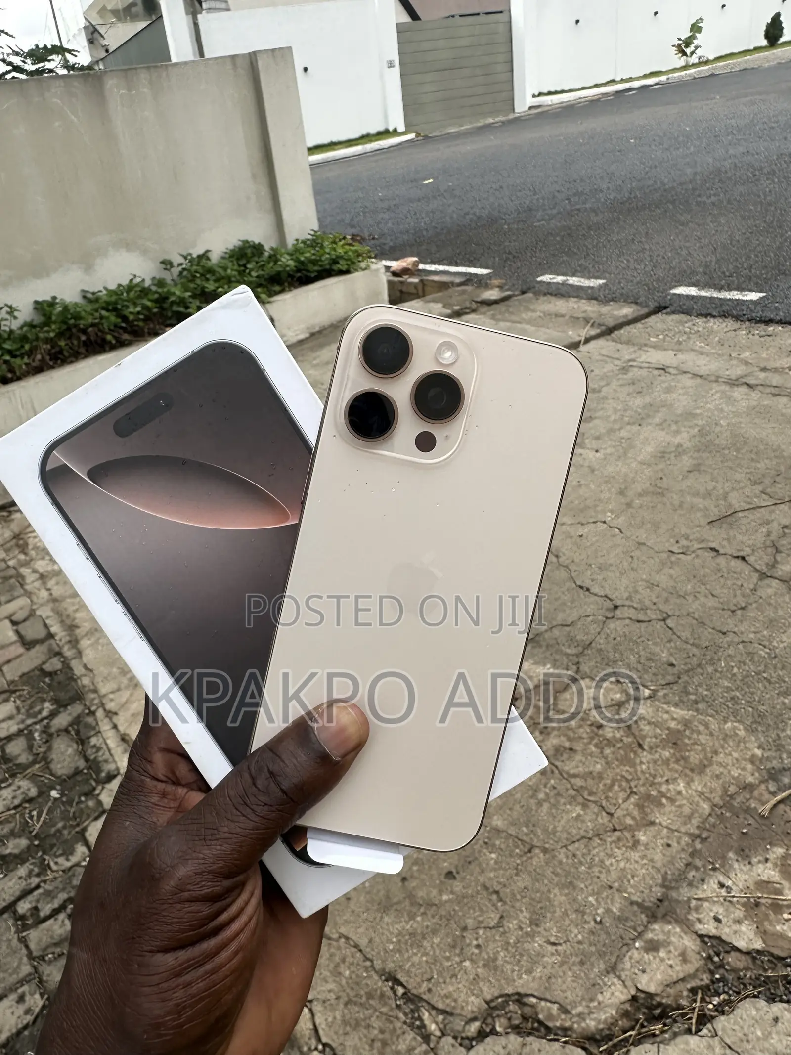 Apple iPhone 16 Pro Max 512 GB Gold