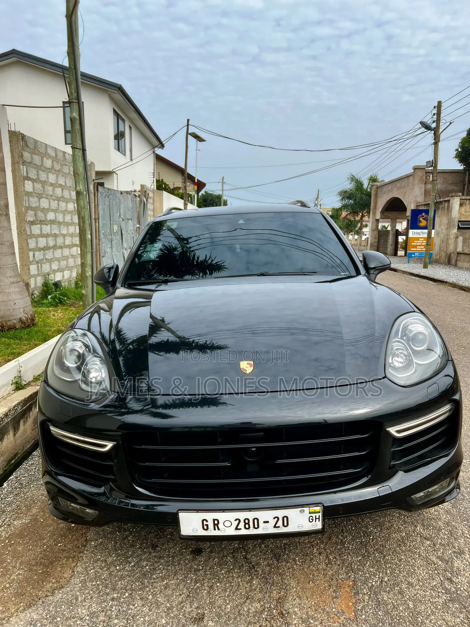 Porsche Cayenne GTS AWD 2018 Black