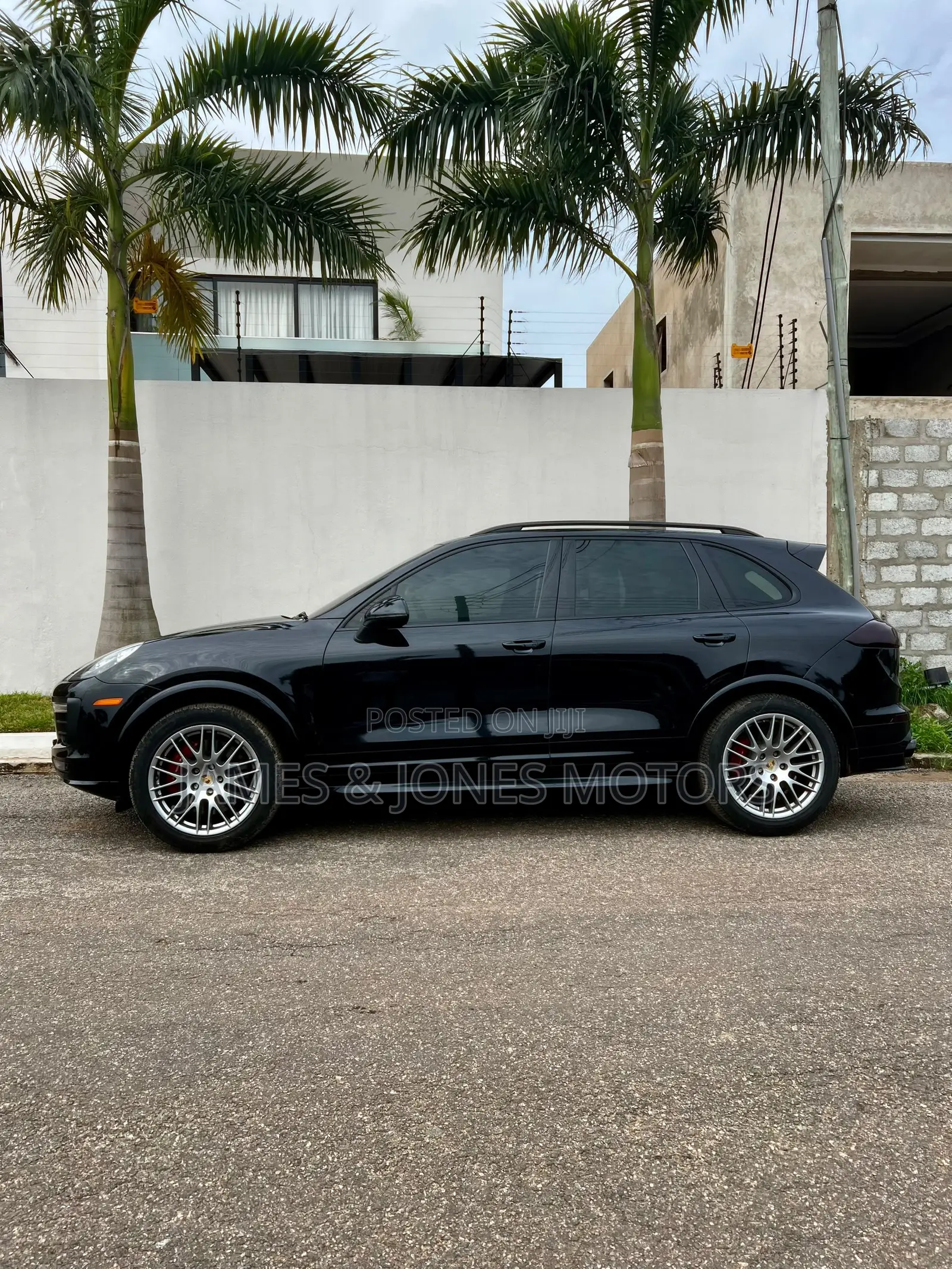 Porsche Cayenne GTS AWD 2018 Black