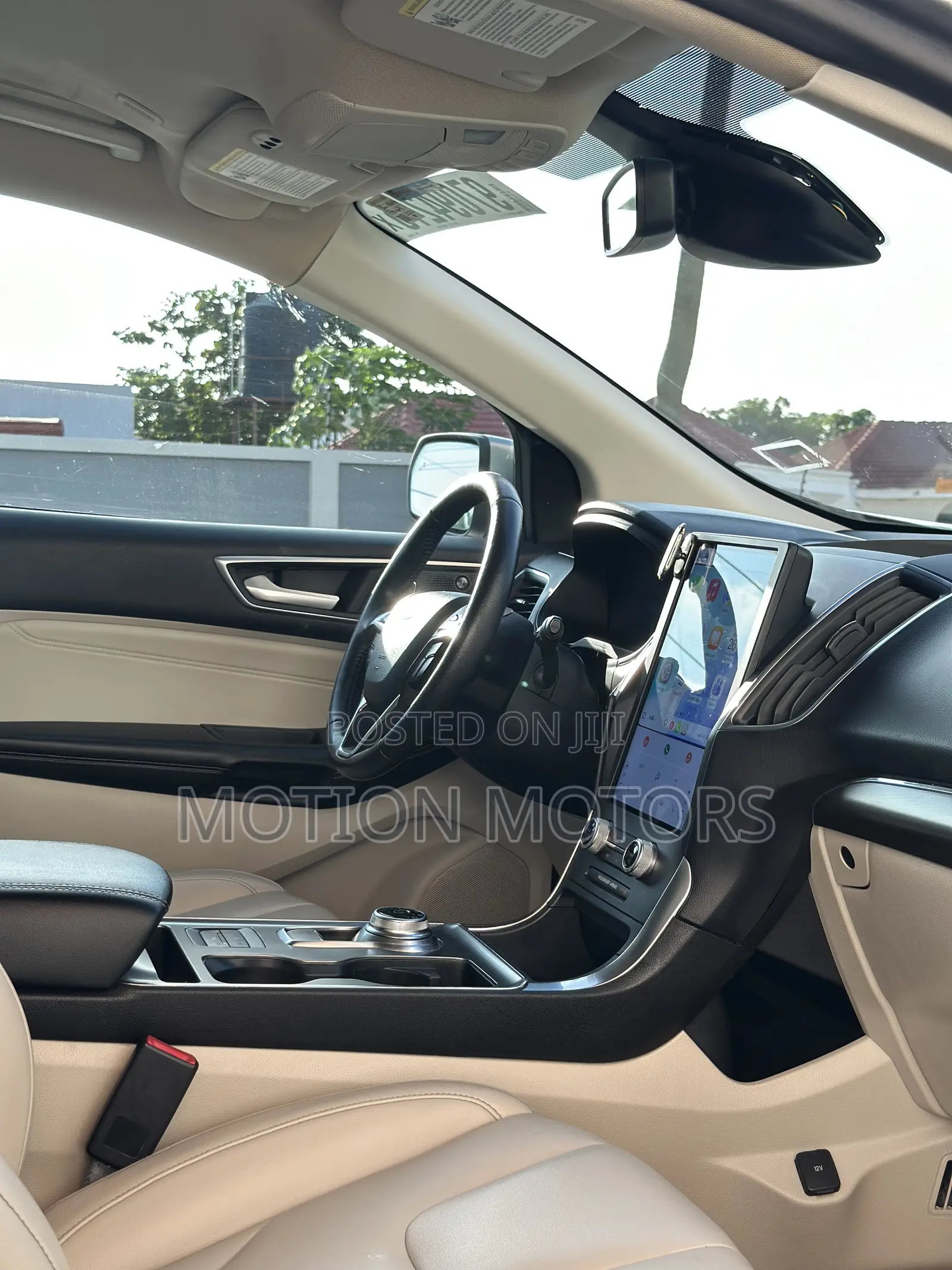 Ford Edge Titanium 2022 Silver
