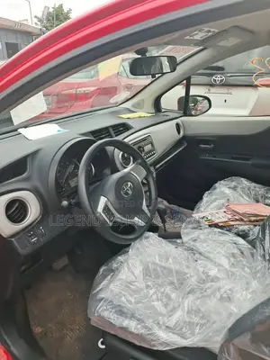 Toyota Yaris 2016 Red