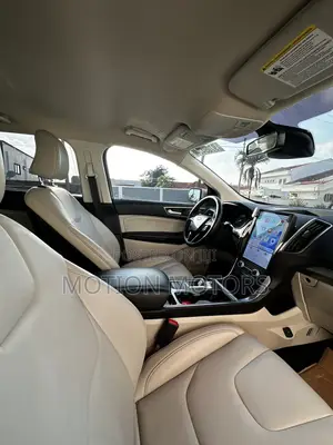 Ford Edge Titanium 2022 Silver