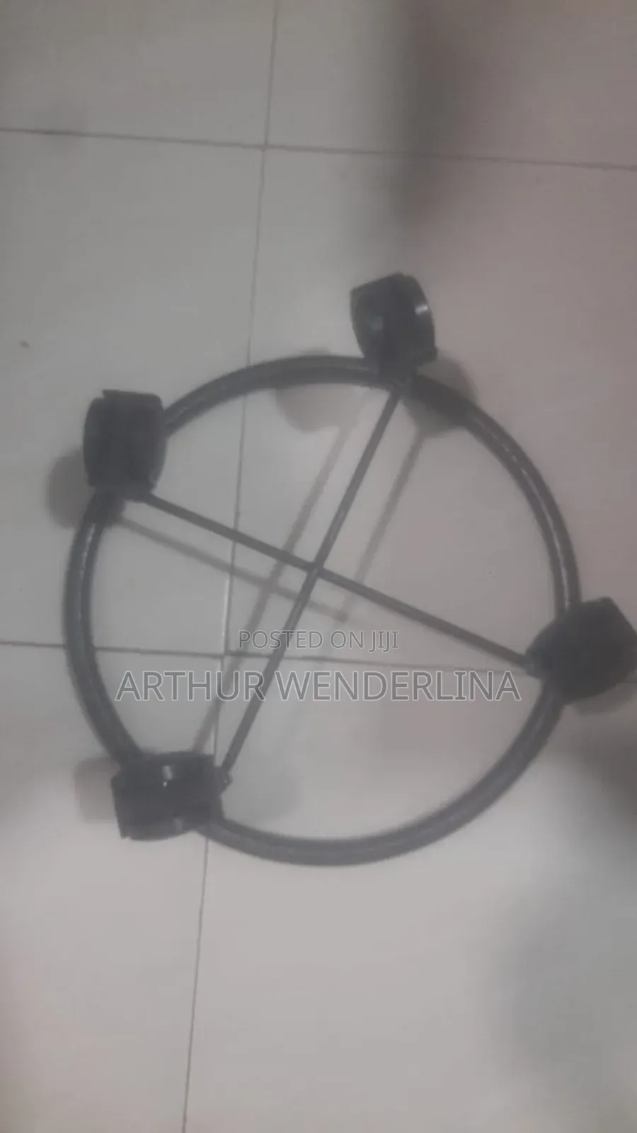 Cylinder Stand With Wheel Under
