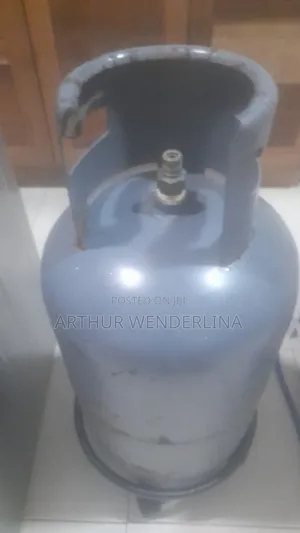 Cylinder Stand With Wheel Under