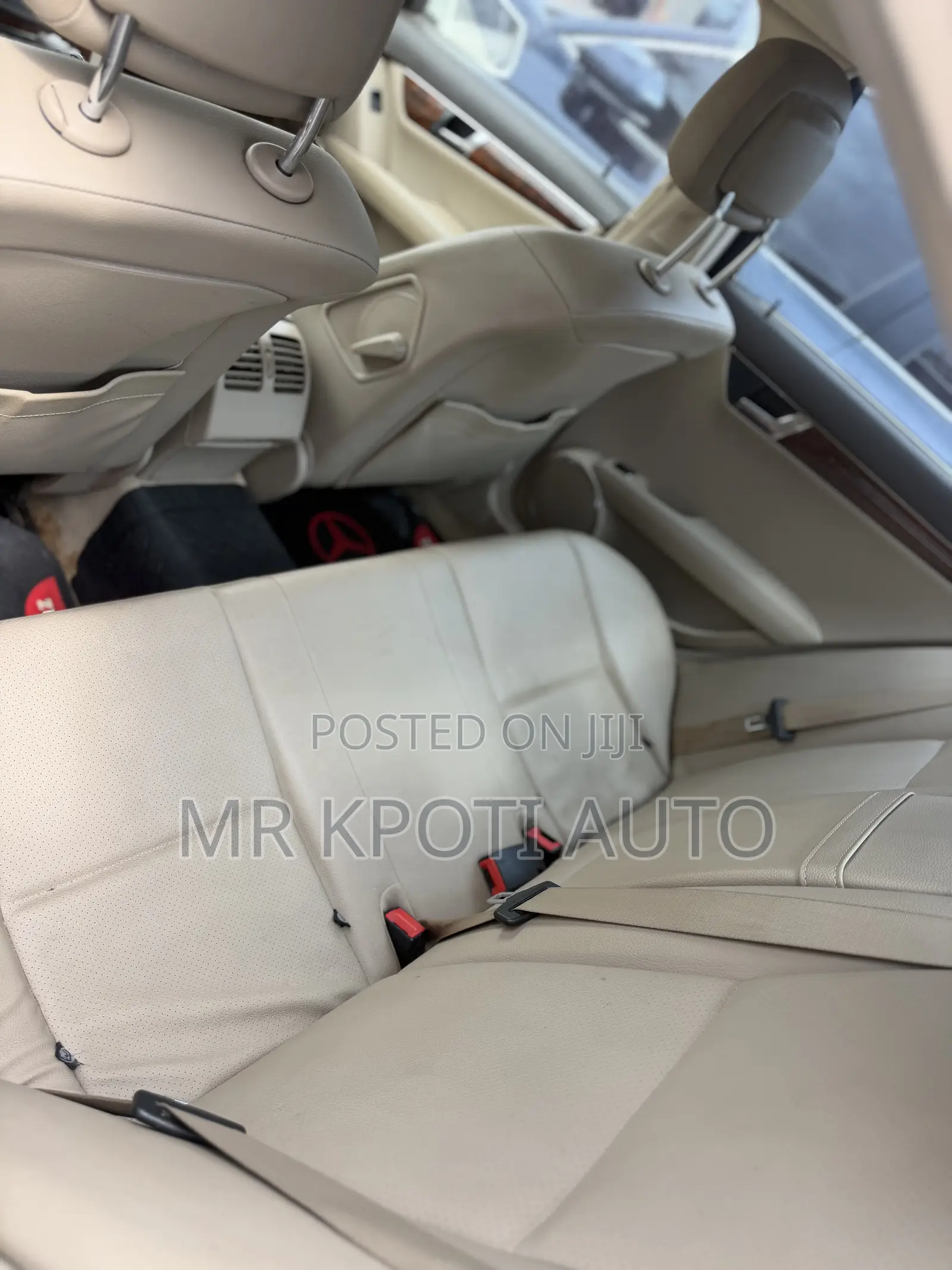 Mercedes-Benz C300 2011 White