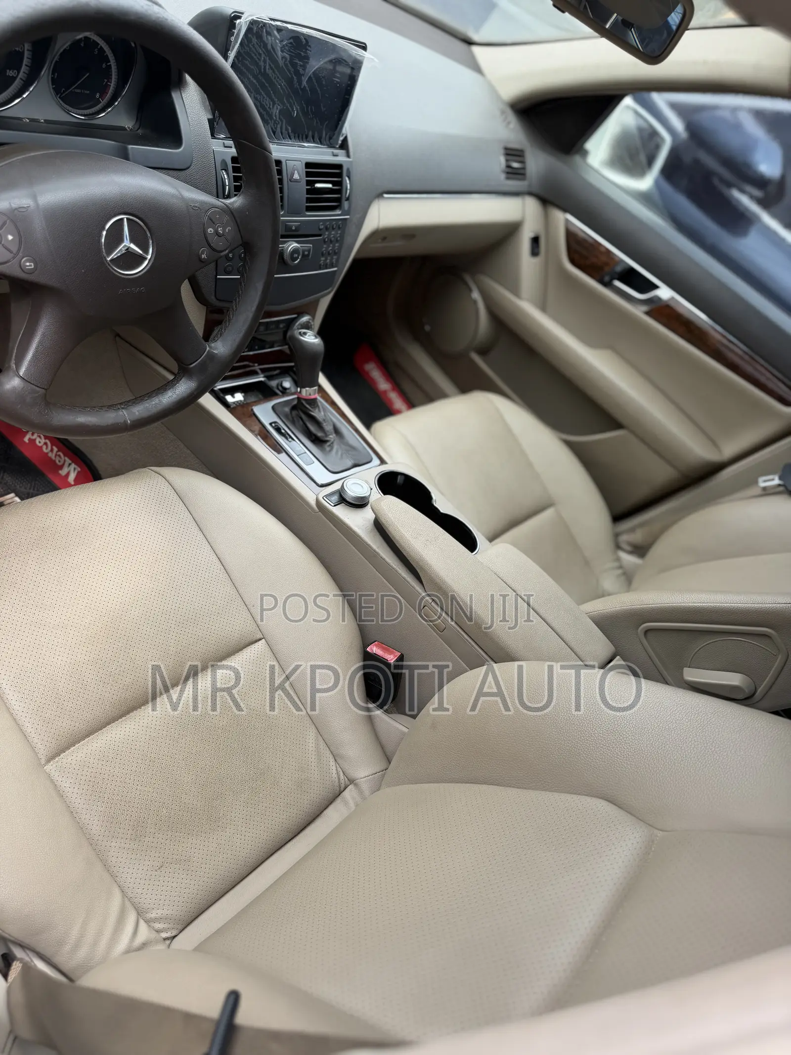 Mercedes-Benz C300 2011 White