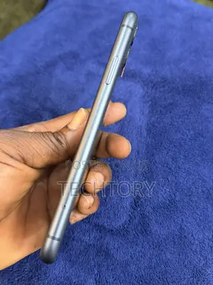 Apple iPhone 11 64 GB Black