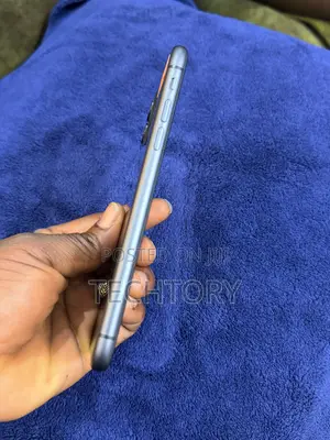 Apple iPhone 11 64 GB Black