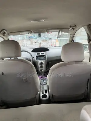 Toyota Vitz 1.0 FWD 3dr 2010