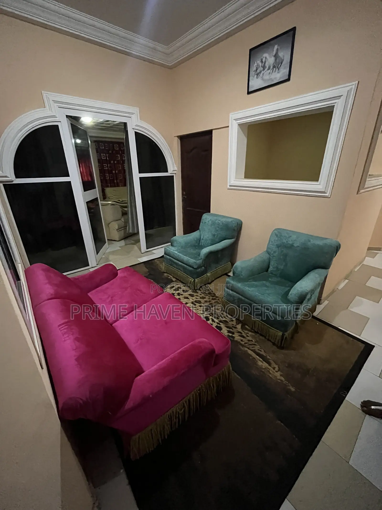 Furnished 10bdrm House in Agbogba for sale