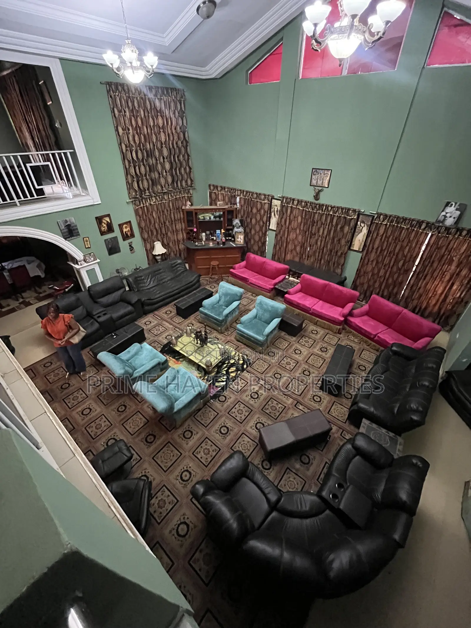 Furnished 10bdrm House in Agbogba for sale
