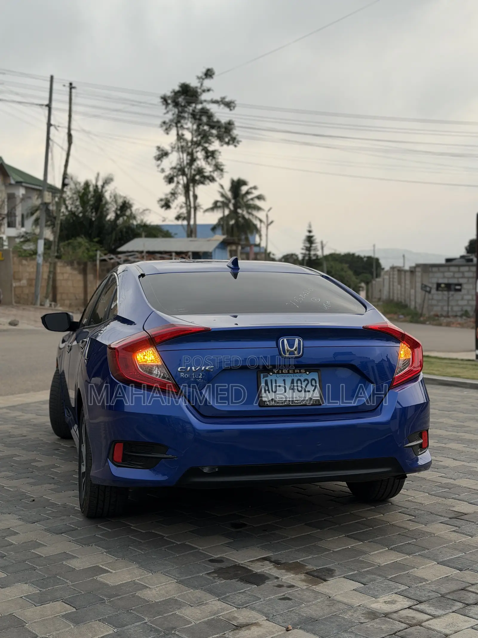 Honda Civic EX 4dr Sedan (2.0L 4cyl) 2017 Blue