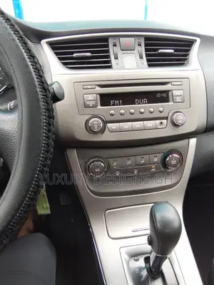 Nissan Sentra 2014 Silver