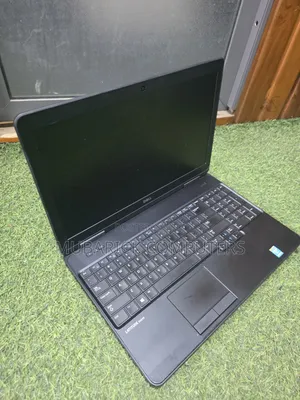 Laptop Dell Latitude 5540 8GB Intel Core i5 HDD 500GB