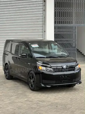 Toyota Voxy Hybrid V 2WD 7-Seater 2016 Black