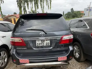 Toyota Fortuner 2014 Black