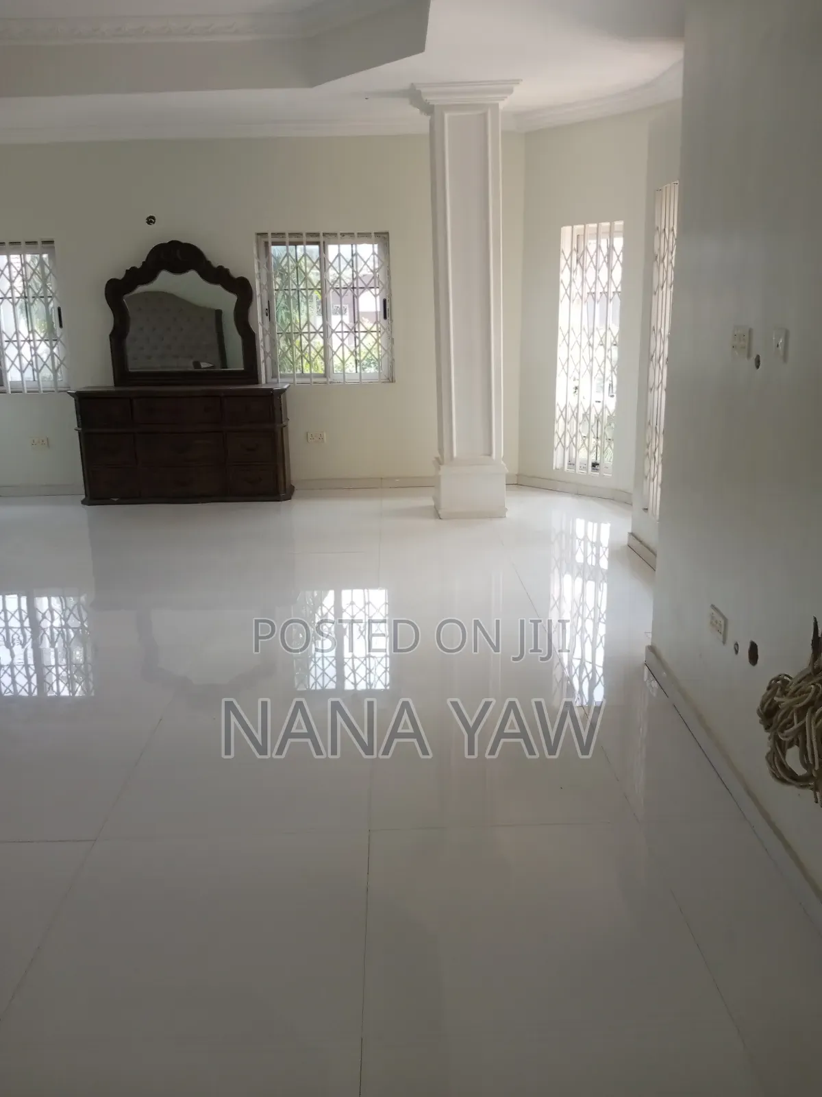 5bdrm Mansion in Tomrosy Ventures, American House for sale