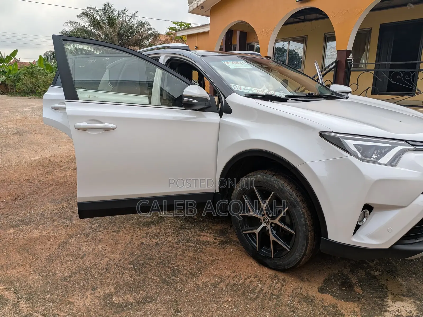 Toyota RAV4 2018 White