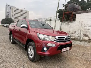 Toyota Hilux Revo Double Cab Deisel 2.4 AWD 2018 Red