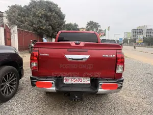 Toyota Hilux Revo Double Cab Deisel 2.4 AWD 2018 Red