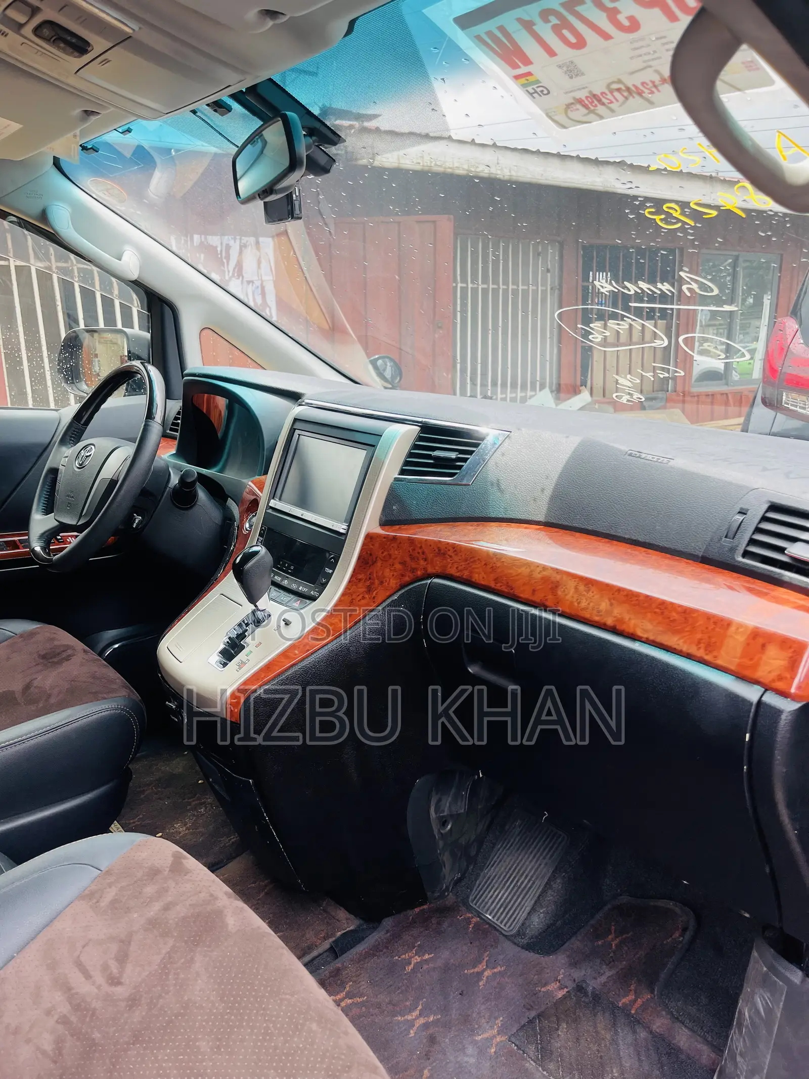 Toyota Alphard 2.4 Petrol FWD 2013 Black