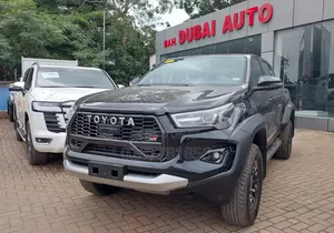 New Toyota Hilux 2026 Black