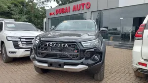 New Toyota Hilux 2026 Black