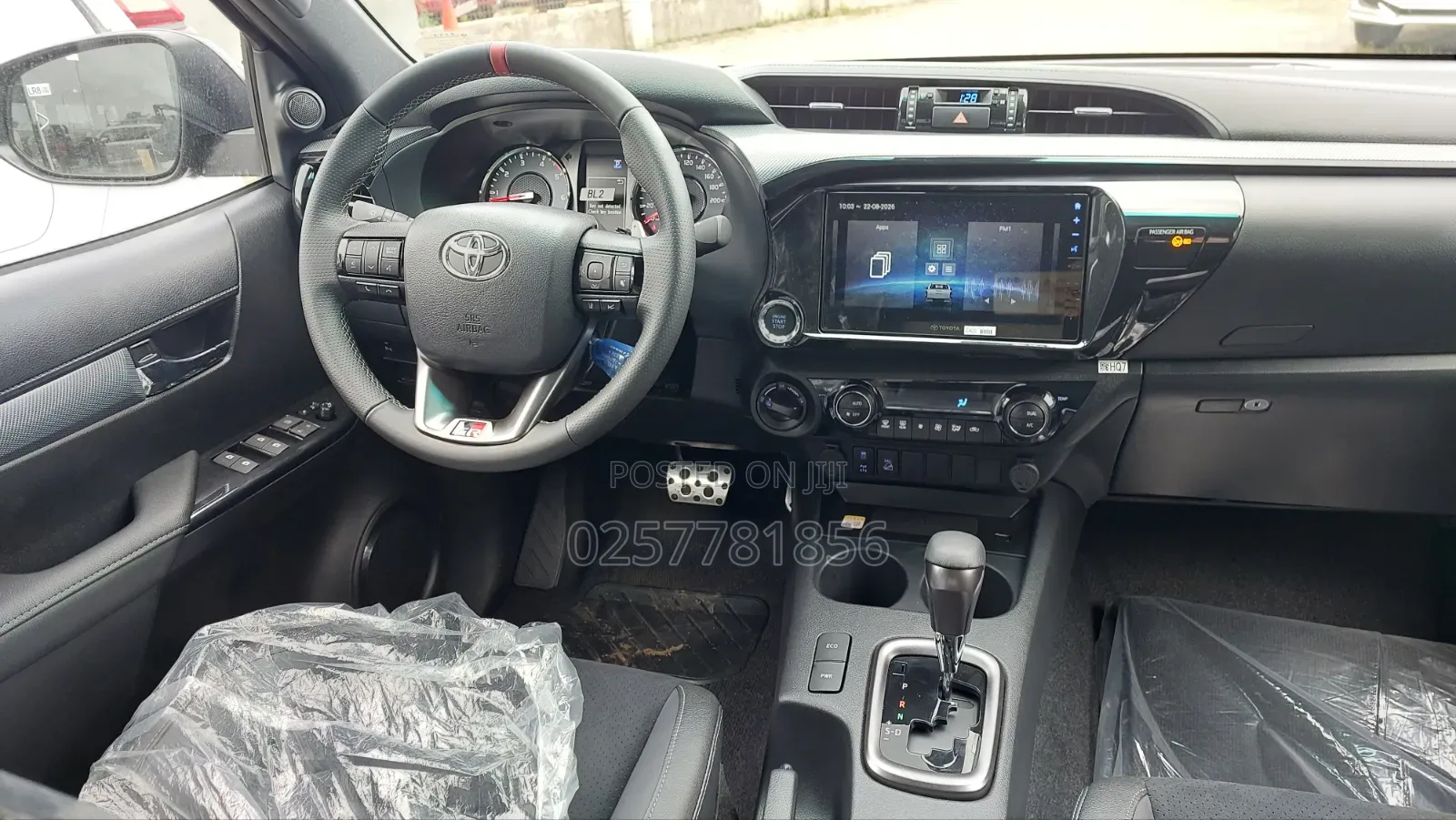 New Toyota Hilux 2026 Black