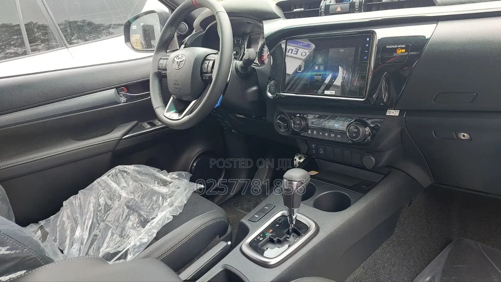 New Toyota Hilux 2026 Black
