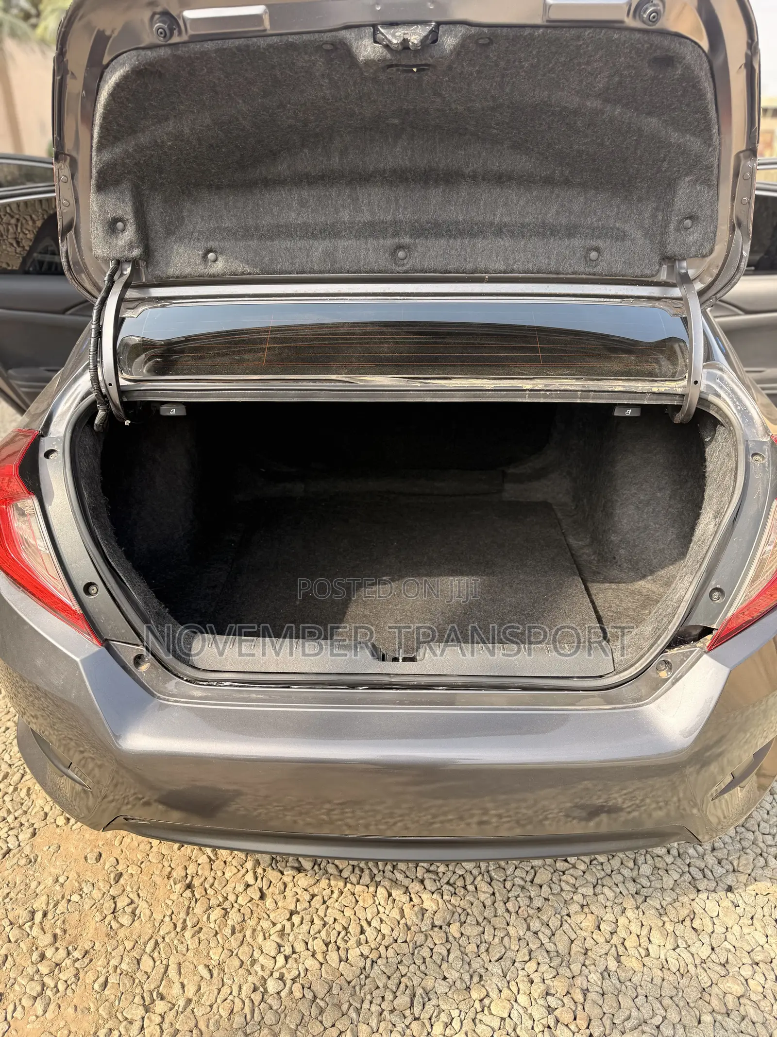 Honda Civic Touring Sedan 2019 Gray