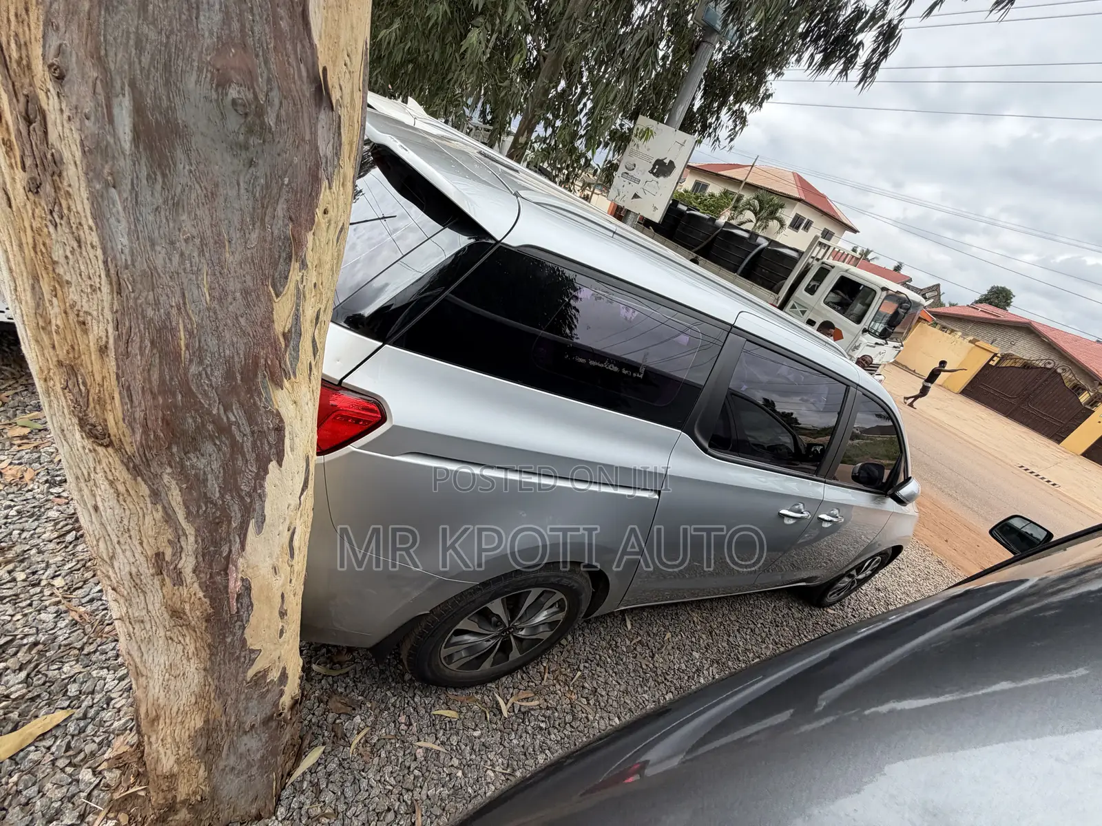 Kia Carnival 2016 Silver