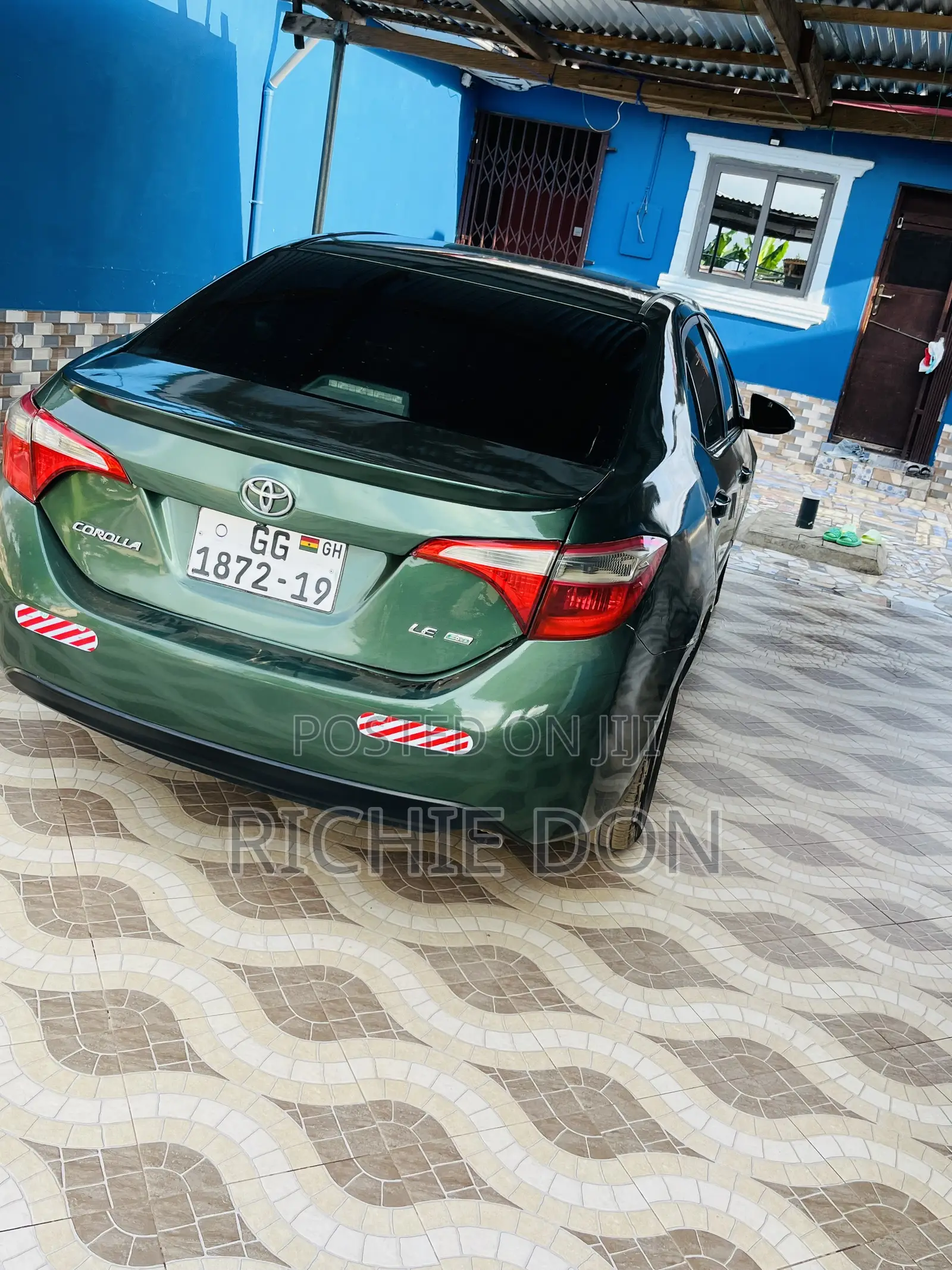 Toyota Corolla LE Plus 4dr Sedan (1.8L 4cyl CVT) 2014 Green
