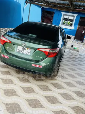 Toyota Corolla LE Plus 4dr Sedan (1.8L 4cyl CVT) 2014 Green