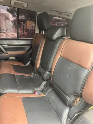 Mitsubishi Pajero 2012 Blue