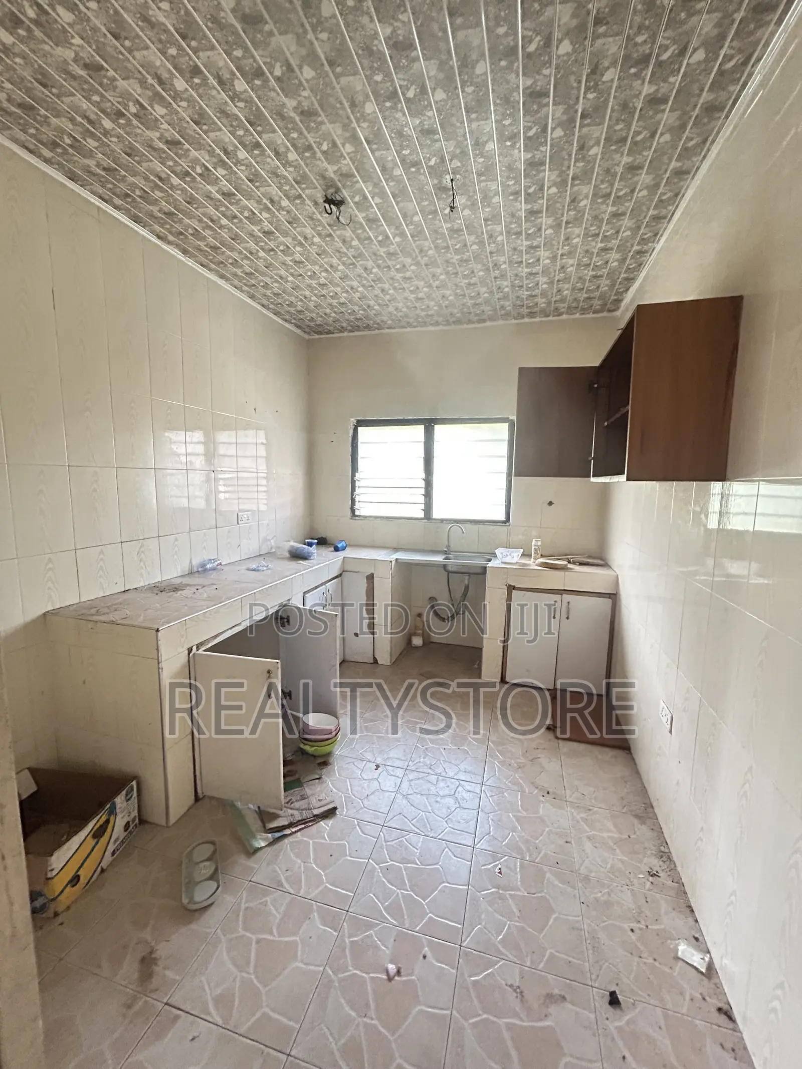 2bdrm Apartment in Xxx, Accra Metropolitan for rent