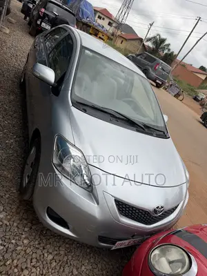 Toyota Belta 2010 Gray