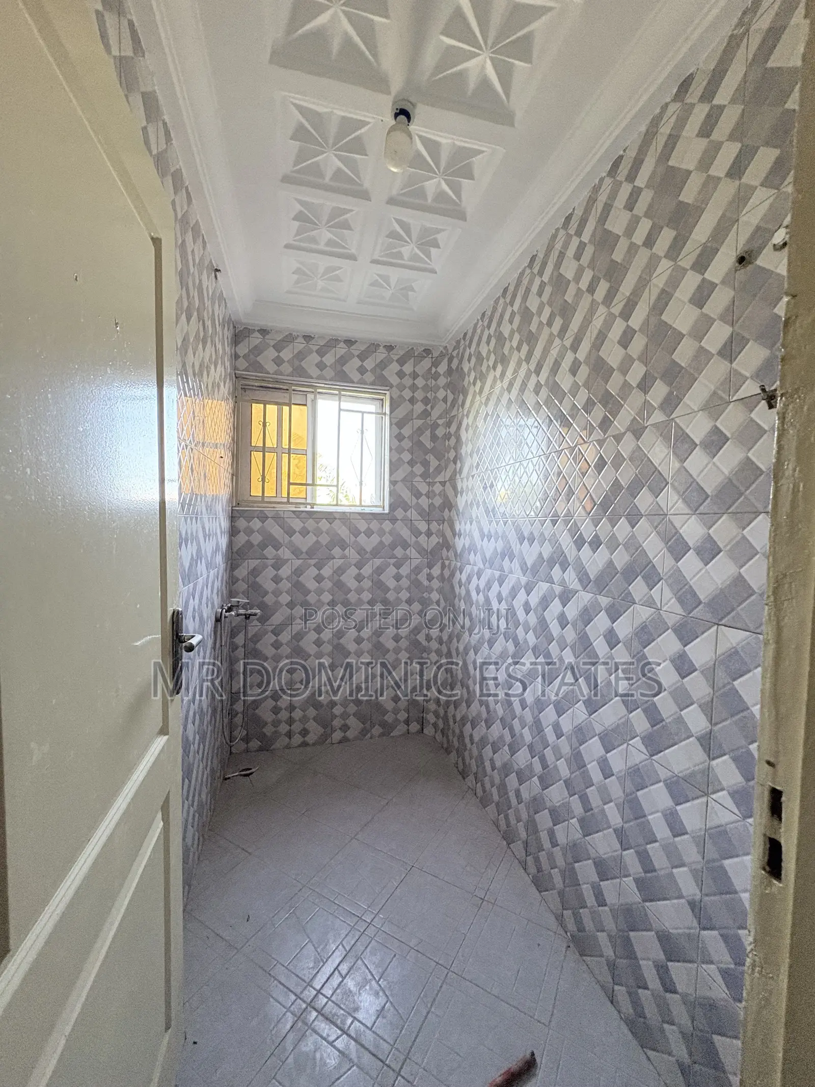4bdrm Apartment in Mr Dominic Estates, West Hills Mall Area for rent