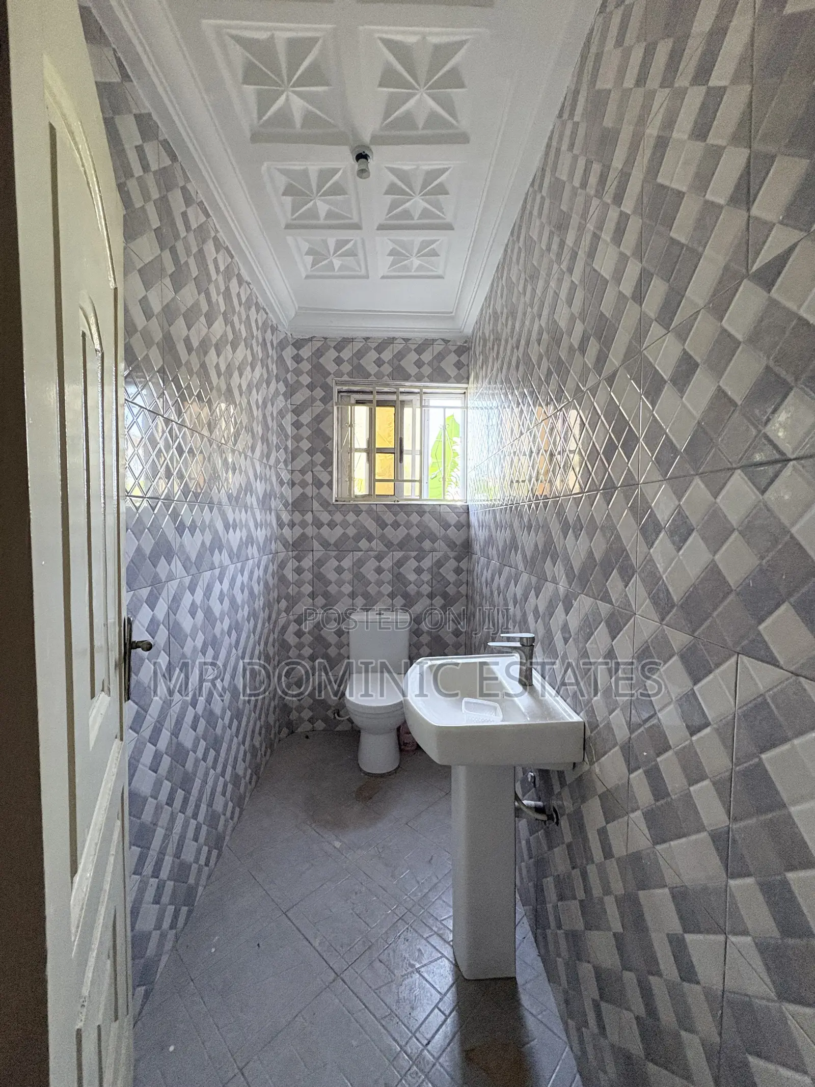 4bdrm Apartment in Mr Dominic Estates, West Hills Mall Area for rent