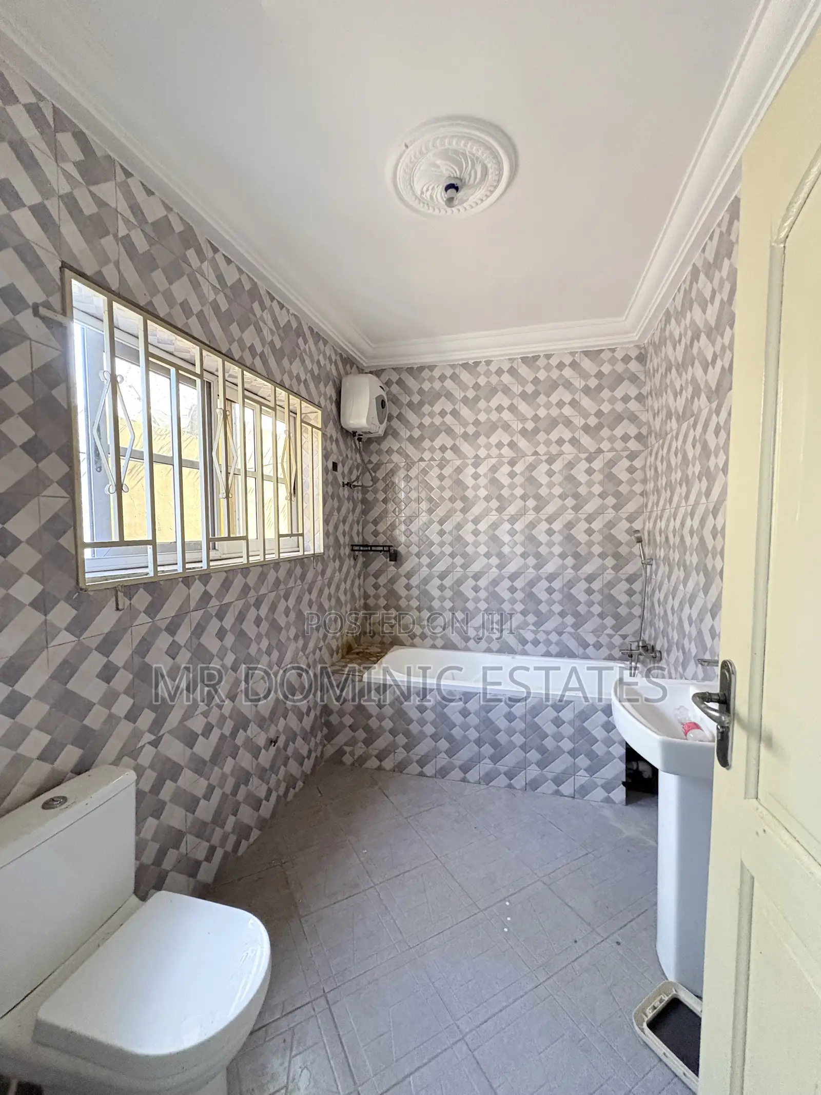 4bdrm Apartment in Mr Dominic Estates, West Hills Mall Area for rent