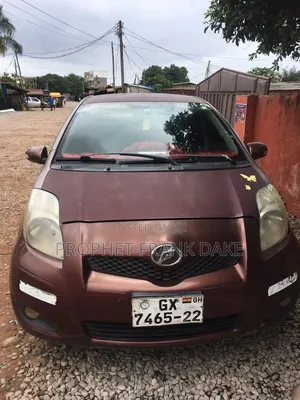 Toyota Vitz 2010 Brown