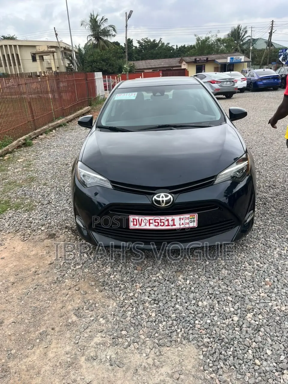 Toyota Corolla LE (1.8L 4cyl 2A) 2018 Black