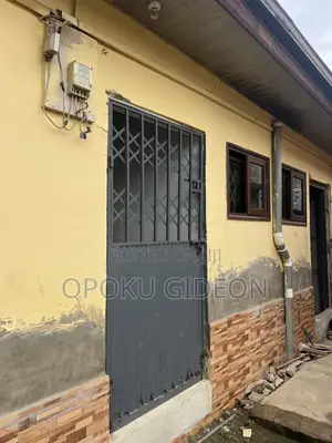 1bdrm Room & Parlour in Paradise, Ablekuma for rent
