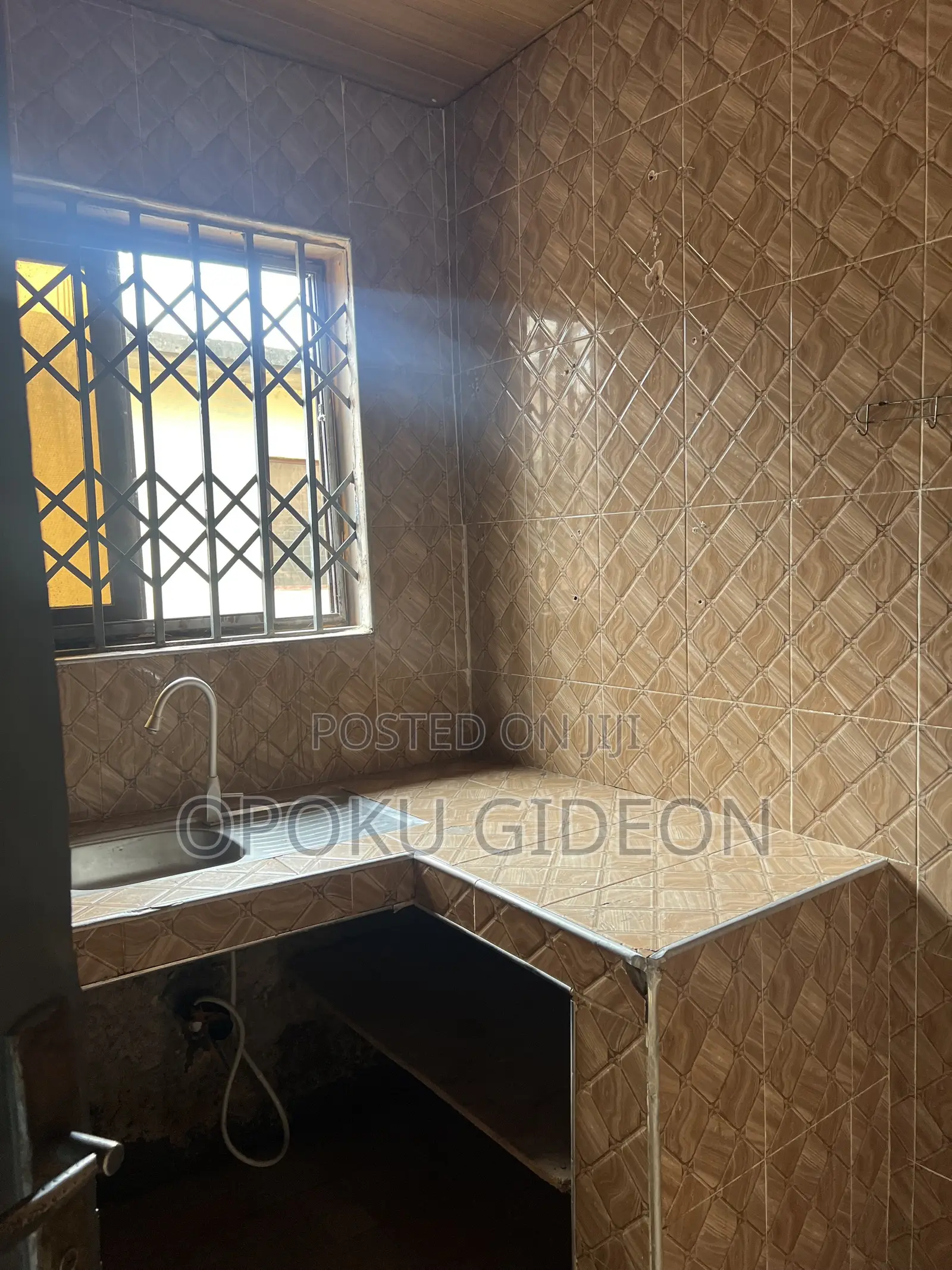 1bdrm Room & Parlour in Paradise, Ablekuma for rent