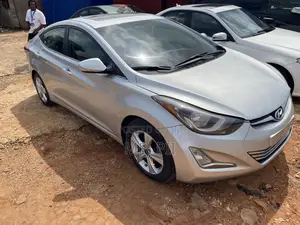 Hyundai Elantra 2015 Silver