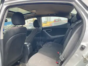 Hyundai Elantra 2015 Silver