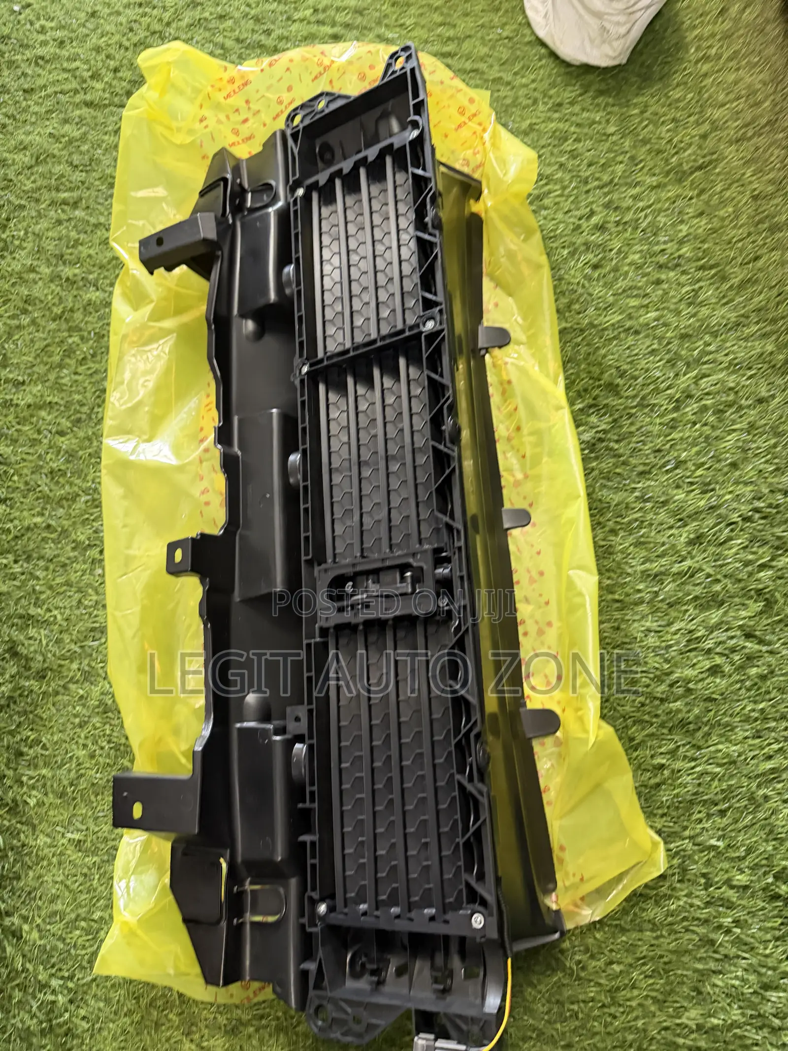 Honda CRV 2018,2019,2021,2020,2022, Shutter Grill Available
