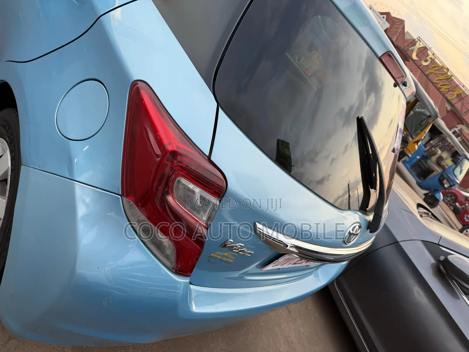 Toyota Vitz 2015 Blue